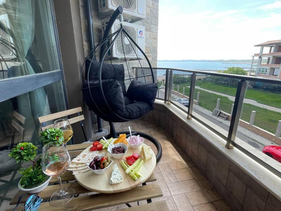 Brand New First Line Sea View 2 Bedroom Apartment Burgas by Eksteriør bilde